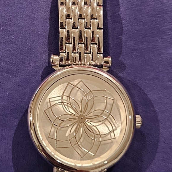 Fossil Carlie watch - Picture 8 of 10